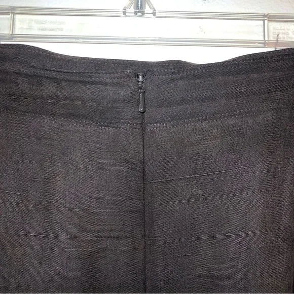 Dana Buchman 100% Silk Skirt in Brown with Back Split, size 20 - Picture 3 of 9